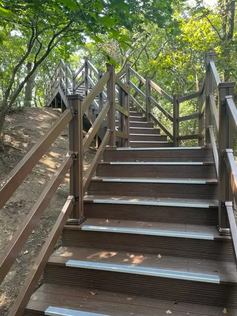 5 1. 용인특례시 처인구는 정광산~벌덕산의 급격사 구간을 정비했다